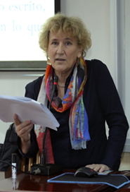 Alicia Relinque traductora de chino participa en el Club de Lectura Léete China Alicia Relinque traductora de chino